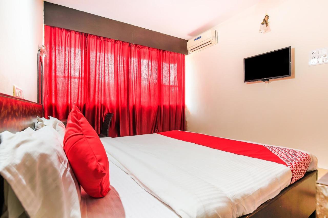 Oyo 18794 Hotel Colva Plaza Kültér fotó
