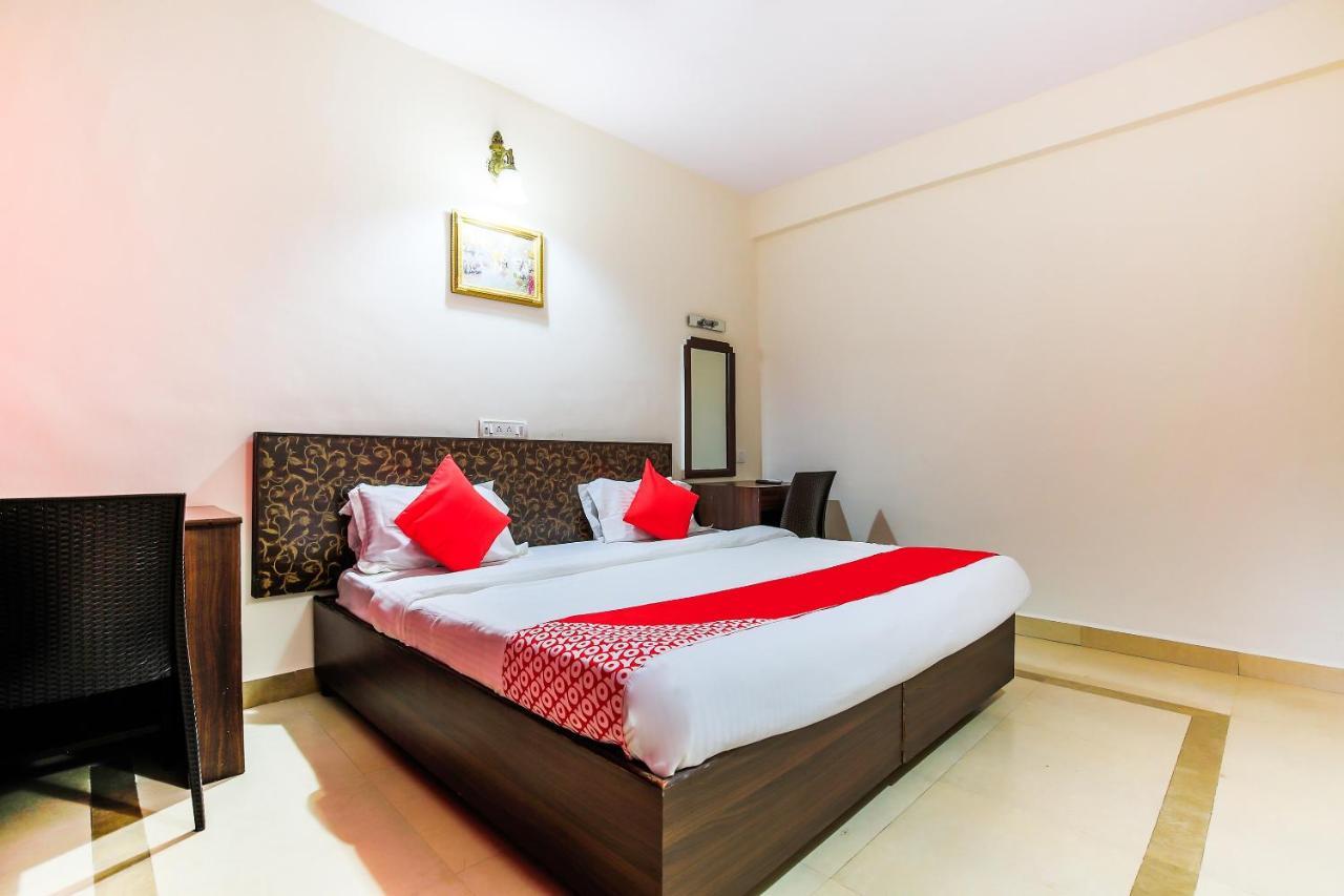 Oyo 18794 Hotel Colva Plaza Kültér fotó