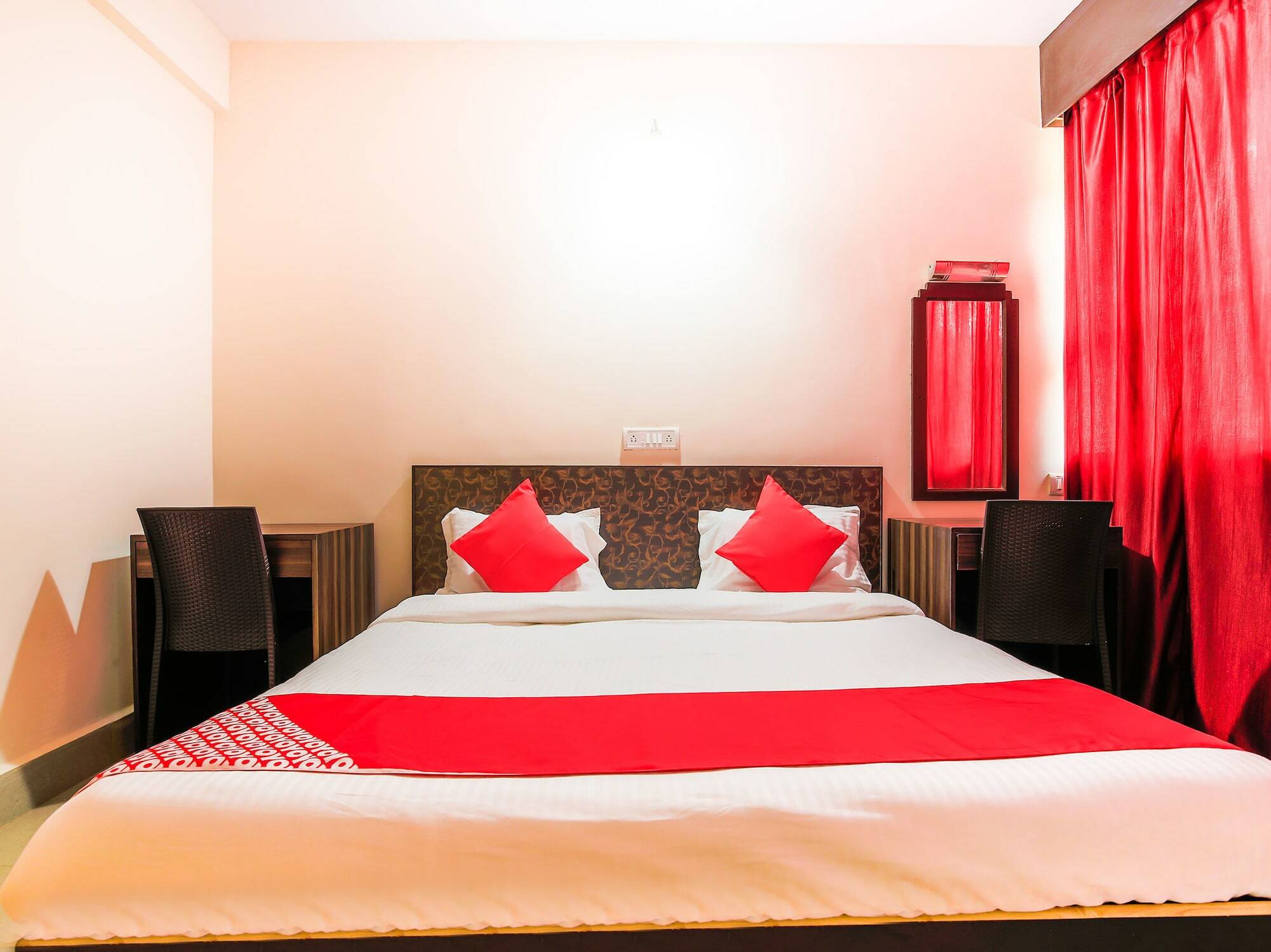 Oyo 18794 Hotel Colva Plaza Kültér fotó