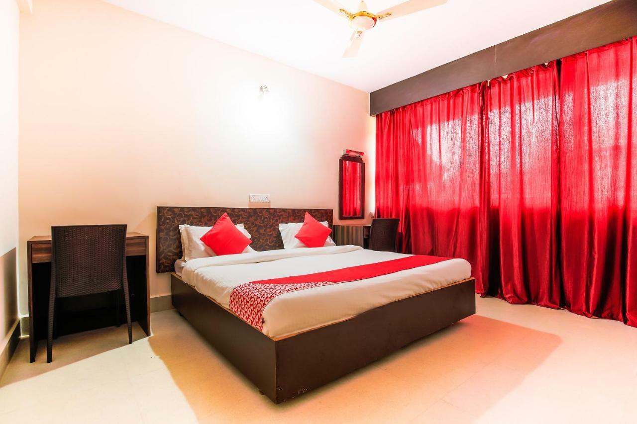 Oyo 18794 Hotel Colva Plaza Kültér fotó
